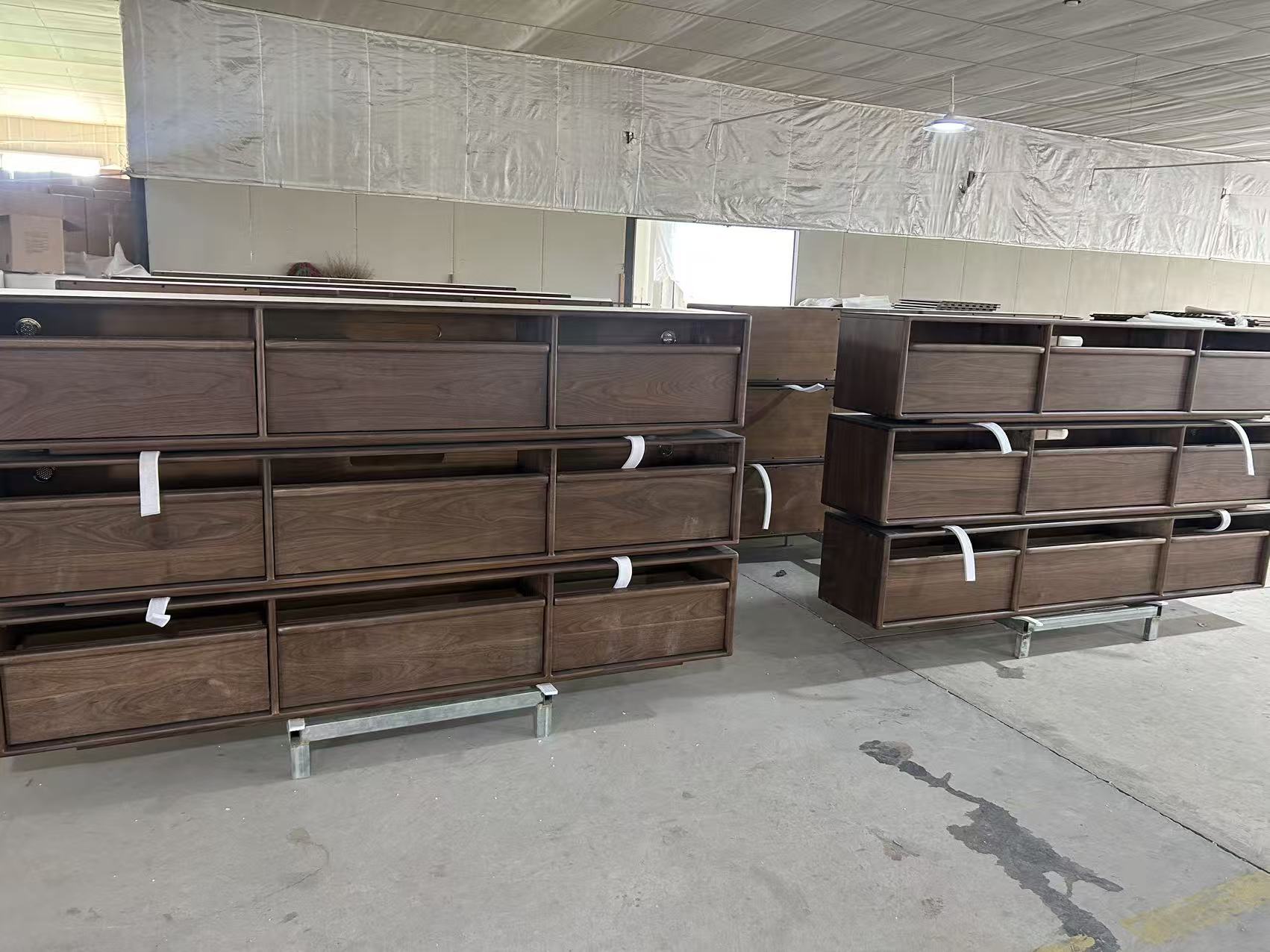 Warehouse storage solid wood